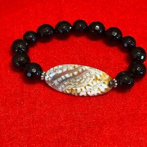 Onyx & Fire Agate Gemstone Stretch Bracelet 6.5-8 Inches.